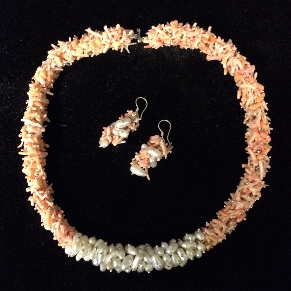 Custom Jewelry Coral beads two tone Set NIB